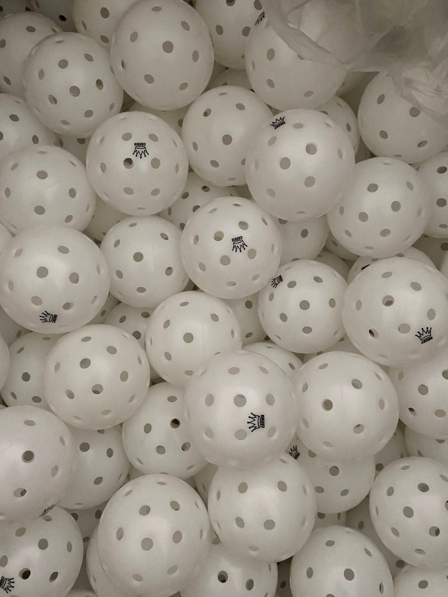 CROWN PICKLEBALL - High-Performance CONTRAST OUTDOOR Pickleballs (3-PACK COCONUT)