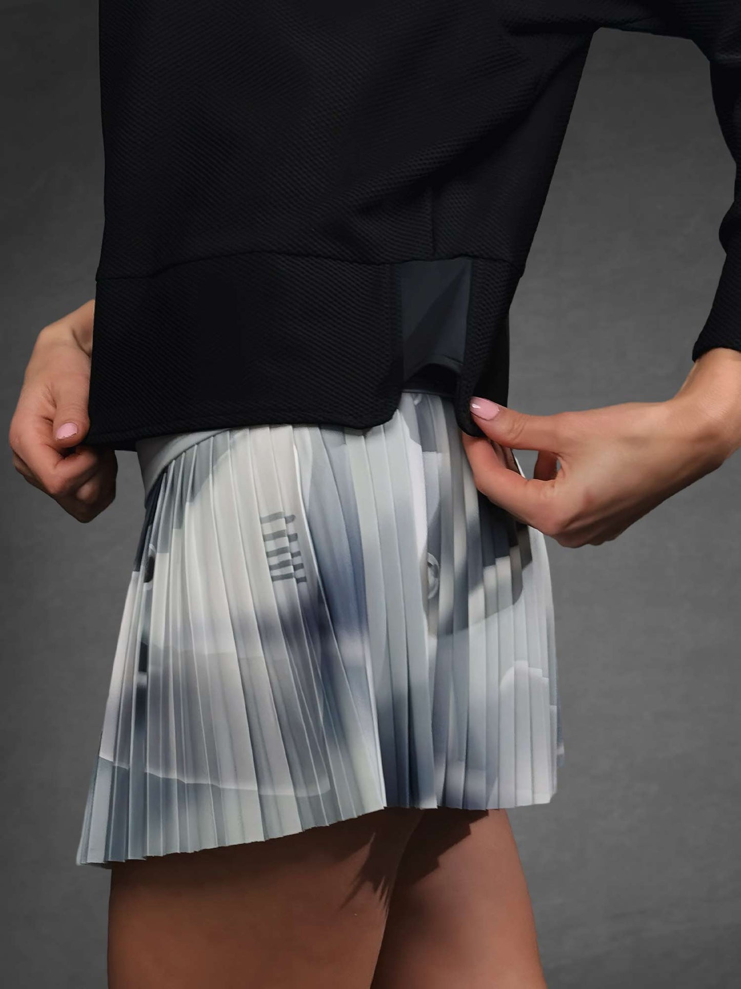 BAILA SWEATSHIRT | Technical Athletic Mesh Top