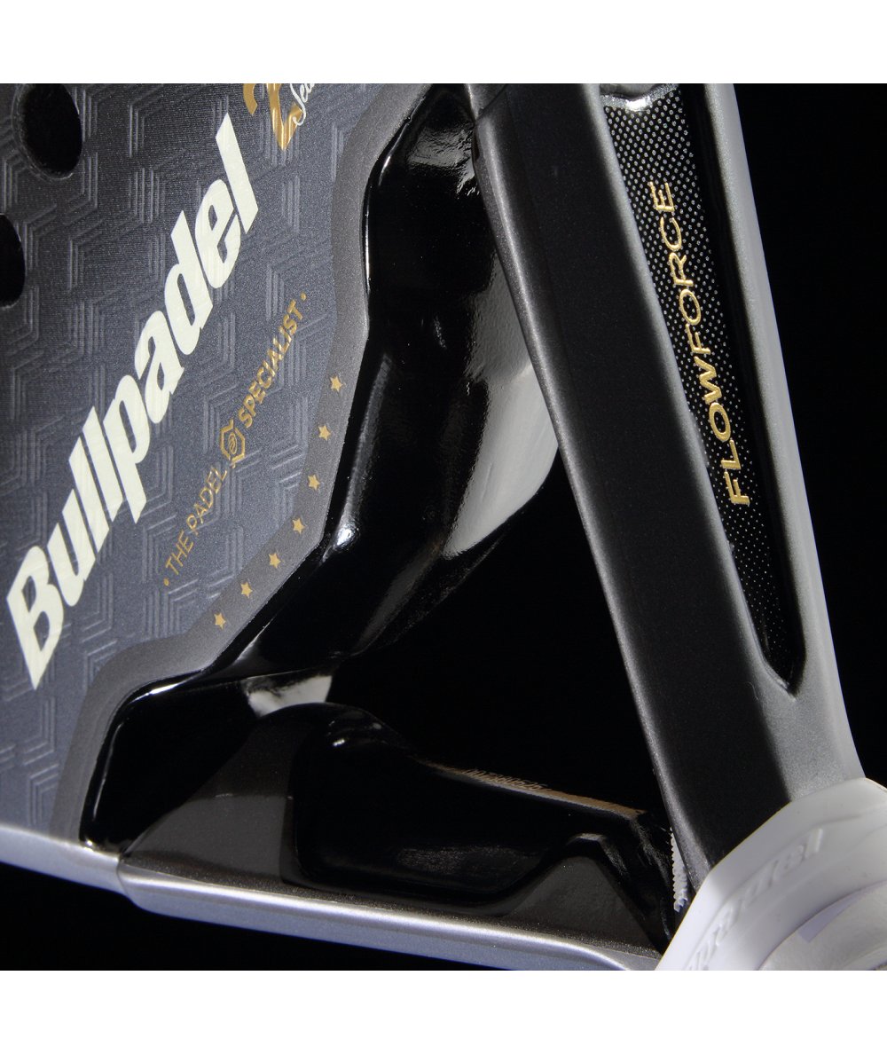 Bullpadel Padel Racket Flow Legend 26